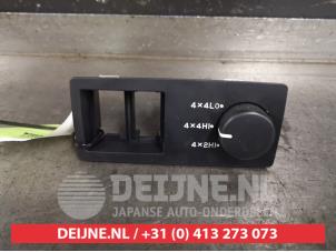 Used Switch 2WD/4WD Kia Sorento I (JC) 3.3 V6 24V Price on request offered by V.Deijne Jap.Auto-onderdelen BV