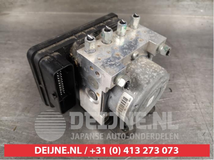 Usagé Bloc ABS Honda Civic (FK1/2/3) 1.8i VTEC 16V Prix € 150,00 Règlement à la marge proposé par V.Deijne Jap.Auto-onderdelen BV