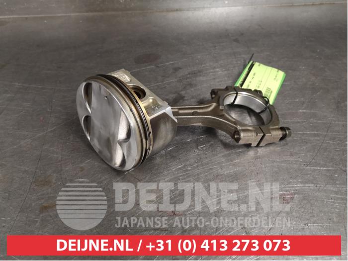 Używane Tlok Subaru Legacy Touring Wagon (BP) 3.0 R 24V Cena € 50,00 Procedura marży oferowane przez V.Deijne Jap.Auto-onderdelen BV