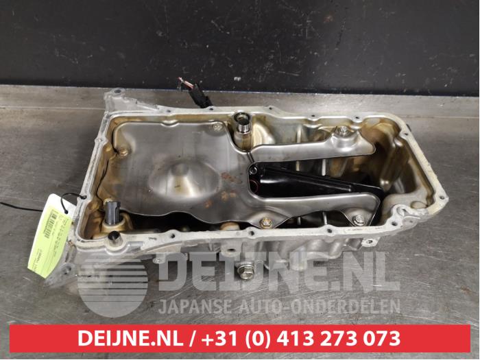 Usagé Couvercle carter Honda Jazz (GK/GP) 1.3 -i-VTEC 16V Prix € 35,00 Règlement à la marge proposé par V.Deijne Jap.Auto-onderdelen BV