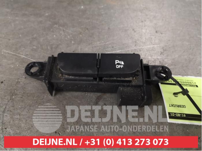 Usados Interruptor PDC Kia Pro cee'd (JDB3) 1.6 GT 16V Precio de solicitud ofrecido por V.Deijne Jap.Auto-onderdelen BV