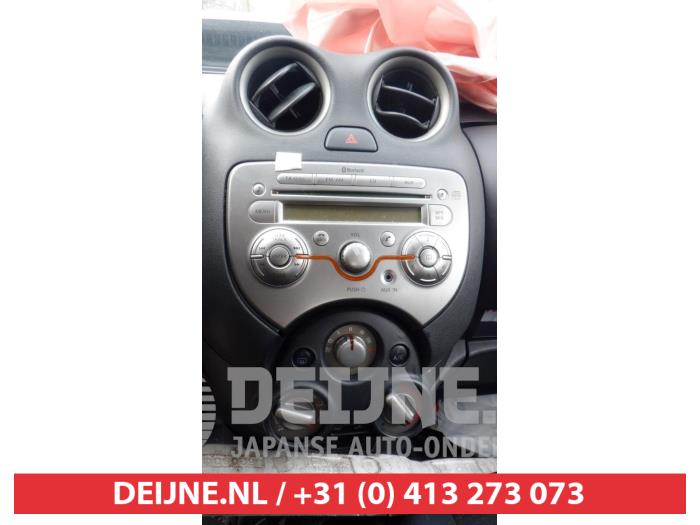 Używane Radio Nissan Micra (K13) 1.2 12V Cena € 50,00 Procedura marży oferowane przez V.Deijne Jap.Auto-onderdelen BV