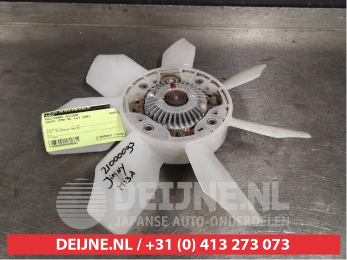 Gebrauchte RI Scheibe Intelligent Suzuki Jimny Hardtop 1.3i 16V VVT 4x4 Metal Top Preis auf Anfrage angeboten von V.Deijne Jap.Auto-onderdelen BV