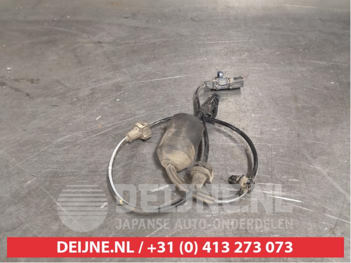 Begagnade ABS-sensor Honda Jazz (GK/GP) 1.3 -i-VTEC 16V Pris € 25,00 Marginaltabell erbjuds av V.Deijne Jap.Auto-onderdelen BV
