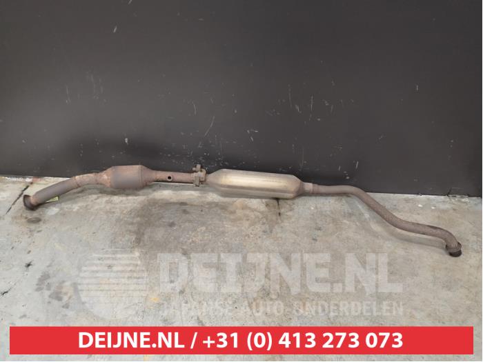 Catalytic converters with engine code 1NZFE stock