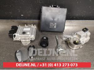 Used Set of cylinder locks (complete) Suzuki Baleno 1.2 Dual Jet 16V Price on request offered by V.Deijne Jap.Auto-onderdelen BV