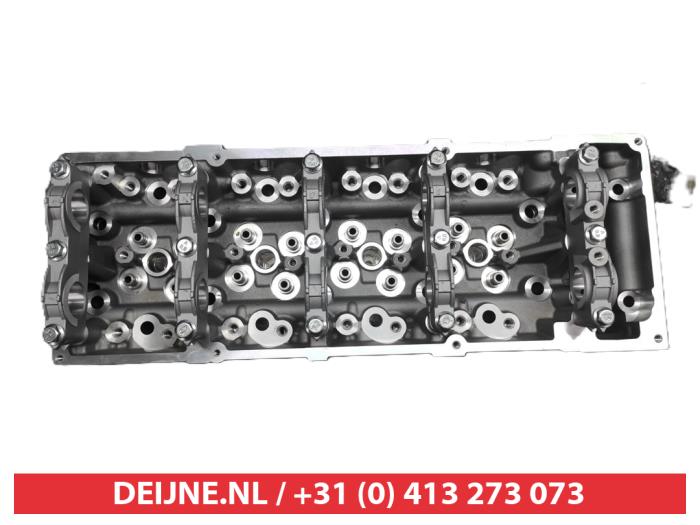 Nuevos Culata Mitsubishi Canter Precio € 544,50 IVA incluido ofrecido por V.Deijne Jap.Auto-onderdelen BV