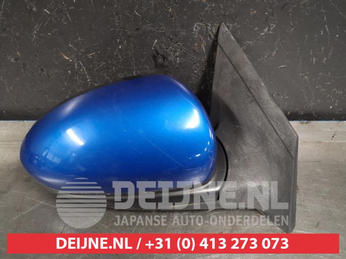 Wing mirror, right from a Daewoo Cruze 2.0 D 16V 2011