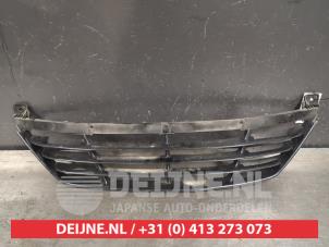 Used Bumper grille Hyundai iX35 (LM) 2.0 CRDi 16V Price € 40,00 Margin scheme offered by V.Deijne Jap.Auto-onderdelen BV