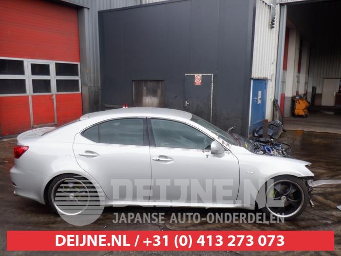 Usados Ventanilla triangular derecha detrás Lexus IS (E2) 250 2.5 V6 24V Precio de solicitud ofrecido por V.Deijne Jap.Auto-onderdelen BV