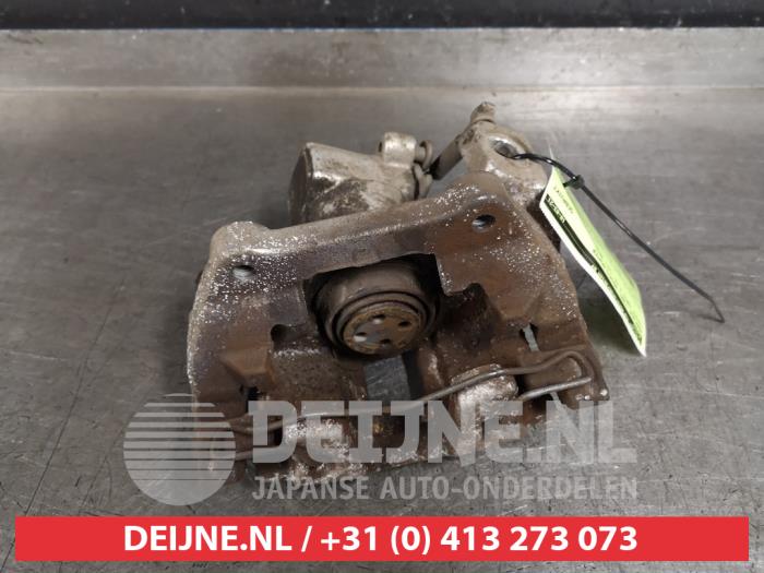 Gebrauchte Bremszange rechts hinten Toyota Yaris III (P13) 1.5 16V Hybrid Preis € 35,00 Margenregelung angeboten von V.Deijne Jap.Auto-onderdelen BV
