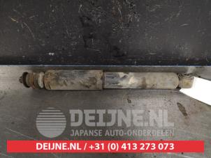 Used Front shock absorber, right Nissan NP 300 (D22SS) 2.5 dCi 16V 4x4 Price on request offered by V.Deijne Jap.Auto-onderdelen BV