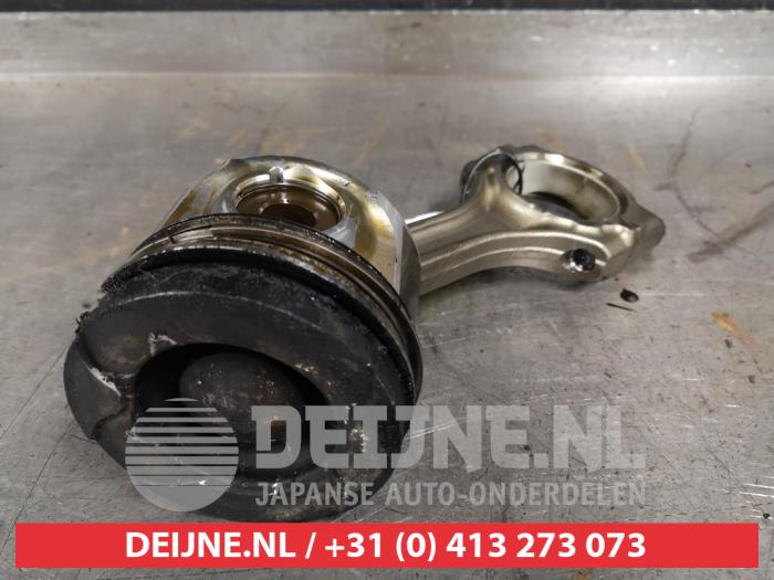 Usados Pistón Toyota RAV4 (A3) 2.2 D-4D 16V 4x4 Precio € 50,00 Norma de margen ofrecido por V.Deijne Jap.Auto-onderdelen BV