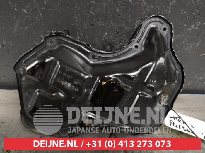 Usagé Couvercle carter Nissan Pulsar (C13) Prix € 35,00 Règlement à la marge proposé par V.Deijne Jap.Auto-onderdelen BV