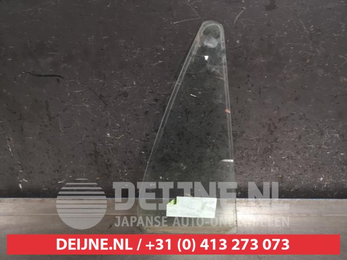 Usados Ventanilla triangular derecha detrás Mitsubishi Lancer Wagon (CS/CT) 1.6 16V Precio € 25,00 Norma de margen ofrecido por V.Deijne Jap.Auto-onderdelen BV