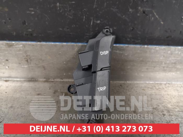 Used On-board computer controller Hyundai i40 CW (VFC) 1.7 CRDi 16V Price € 35,00 Margin scheme offered by V.Deijne Jap.Auto-onderdelen BV