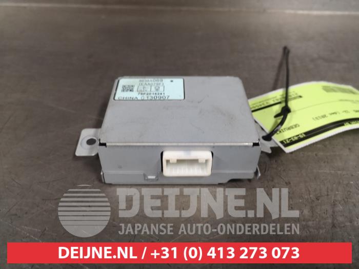 Używane Modul alarmu Mitsubishi Outlander (GF/GG) 2.0 16V PHEV 4x4 Cena € 20,00 Procedura marży oferowane przez V.Deijne Jap.Auto-onderdelen BV