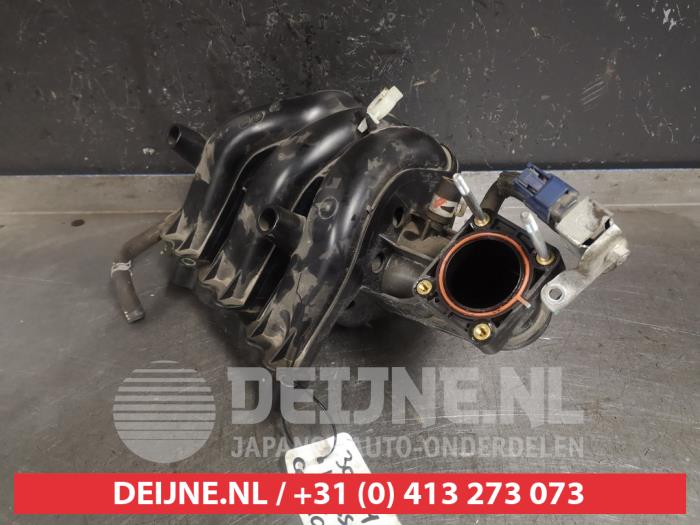 Używane Kolektor dolotowy Suzuki Celerio (LF) 1.0 12V Cena € 75,00 Procedura marży oferowane przez V.Deijne Jap.Auto-onderdelen BV