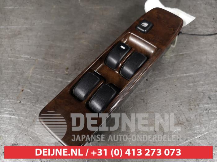 Usados Interruptor combinado de ventanillas Mitsubishi Pajero Hardtop (V1/2/3/4) 2.8 TDi Precio € 25,00 Norma de margen ofrecido por V.Deijne Jap.Auto-onderdelen BV