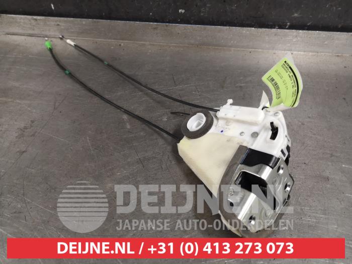 Serrure De Porte Arrière Gauche Pour Toyota Sequoia 2001-2007 - Noire, Facile à Installer