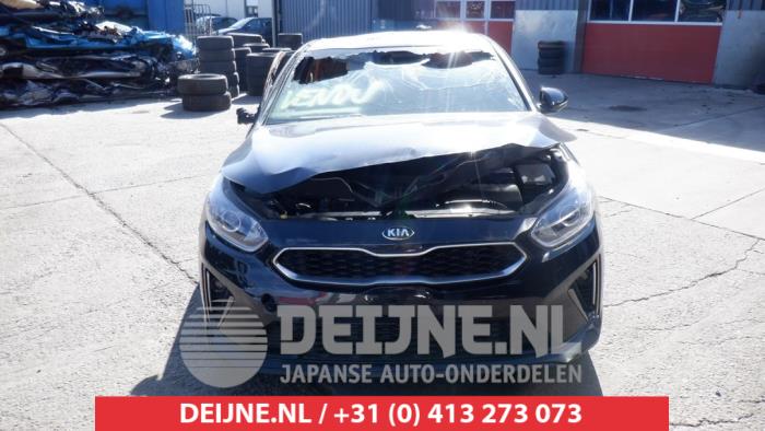 Usados Parachoques Kia Proceed (CD) 1.0i T-GDi 12V Precio € 350,00 Norma de margen ofrecido por V.Deijne Jap.Auto-onderdelen BV