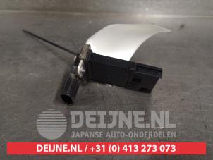 Used Airflow meter Isuzu D-Max (TFR/TFS) 1.9 D Turbo 4x4 Price on request offered by V.Deijne Jap.Auto-onderdelen BV