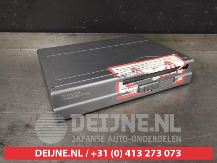 Usagé Système navigation Toyota Yaris II (P9) 1.3 16V VVT-i Prix sur demande proposé par V.Deijne Jap.Auto-onderdelen BV