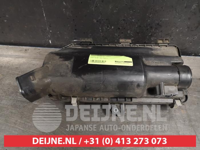 Begagnade Luftfilterhus Suzuki Baleno (EW/FW) 1.2 Dual Jet 16V Pris € 40,00 Marginaltabell erbjuds av V.Deijne Jap.Auto-onderdelen BV