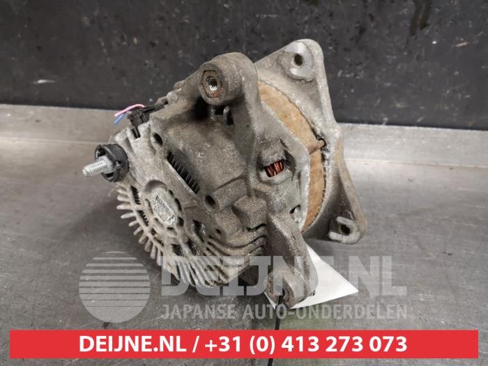 Dynamo van een Nissan X-Trail (T31) 2.0 SE,LE dCi 16V 4x4 2009