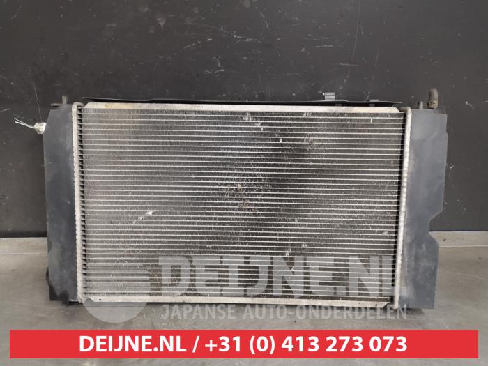 Usagé Radiateur Toyota Corolla Verso (E12) 2.0 D-4D 16V 90 Prix € 25,00 Règlement à la marge proposé par V.Deijne Jap.Auto-onderdelen BV