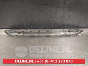 Used Bumper grille Hyundai i30 (PDEB5/PDEBB/PDEBD/PDEBE) 1.0 T-GDI 12V Price € 50,00 Margin scheme offered by V.Deijne Jap.Auto-onderdelen BV