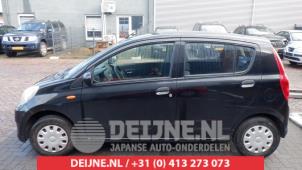 Usagé Portière 4portes arrière gauche Daihatsu Cuore (L251/271/276) 1.0 12V DVVT Prix € 100,00 Règlement à la marge proposé par V.Deijne Jap.Auto-onderdelen BV