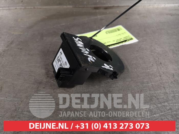 Begagnade Styrvinkelsensor Hyundai Santa Fe II (CM) 2.2 CRDi 16V 4x2 Pris € 35,00 Marginaltabell erbjuds av V.Deijne Jap.Auto-onderdelen BV