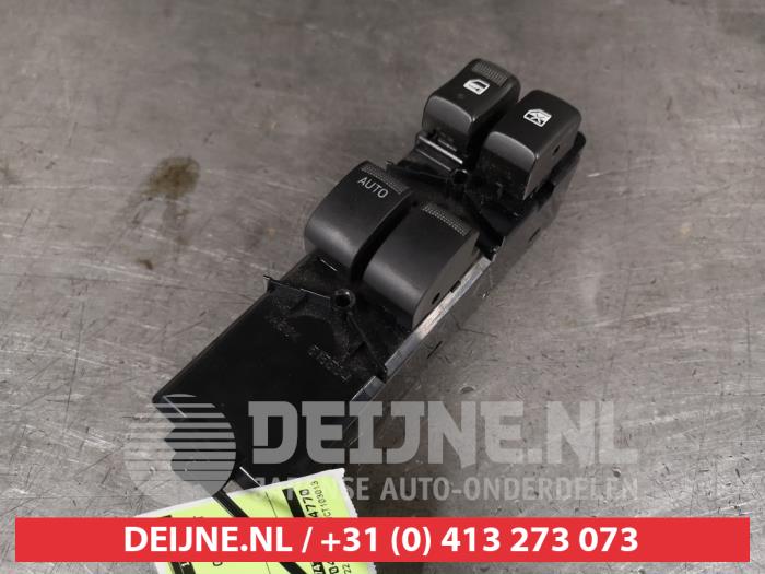Używane Przelacznik combi okienny Isuzu D-Max (TFR/TFS) 2.5 D Twin Turbo 4x4 Cena € 50,00 Procedura marży oferowane przez V.Deijne Jap.Auto-onderdelen BV