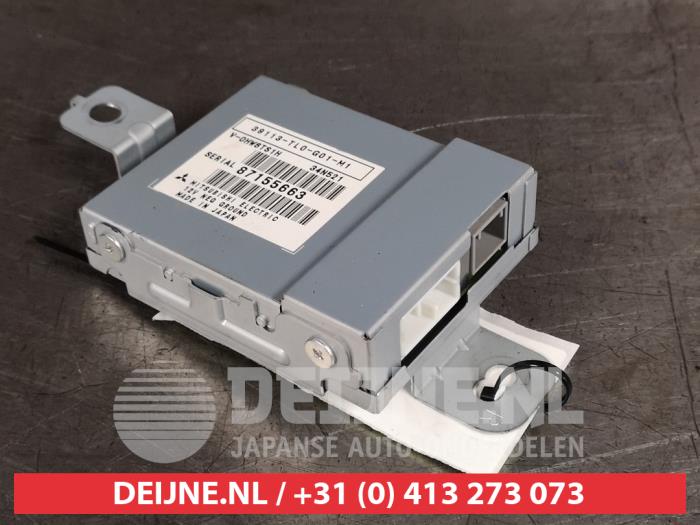 Begagnade USB-modul Honda Accord Tourer (CW) 2.2 i-DTEC 16V Pris € 35,00 Marginaltabell erbjuds av V.Deijne Jap.Auto-onderdelen BV