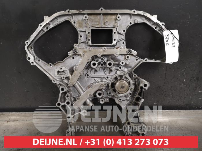 Usagé Couvercle de distribution Nissan 370 Z (Z34A) 3.7 V6 24V VVEL Prix € 75,00 Règlement à la marge proposé par V.Deijne Jap.Auto-onderdelen BV