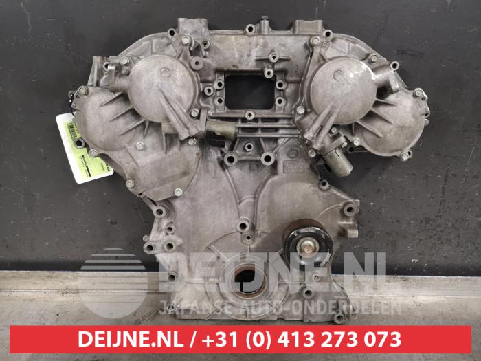 Usagé Couvercle de distribution Nissan 370 Z (Z34A) 3.7 V6 24V VVEL Prix € 75,00 Règlement à la marge proposé par V.Deijne Jap.Auto-onderdelen BV
