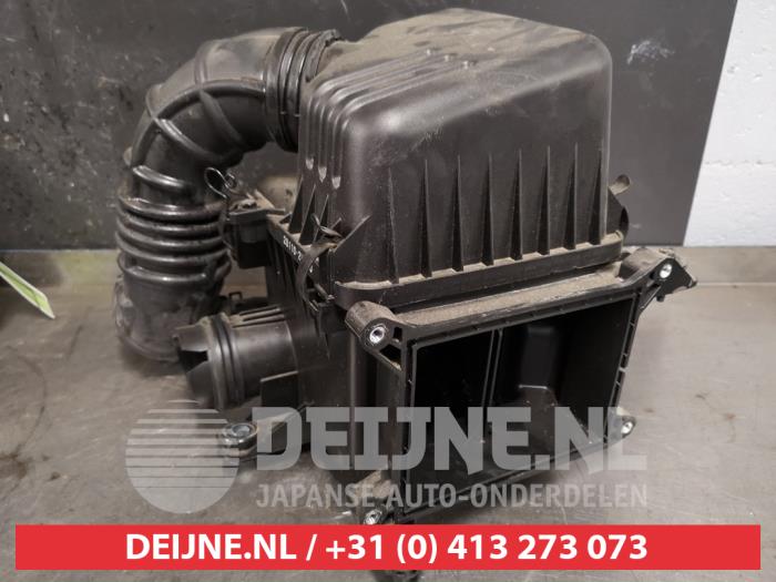 Begagnade Luftfilterhus Kia Cee'd (EDB5) 1.6 CVVT 16V Pris € 50,00 Marginaltabell erbjuds av V.Deijne Jap.Auto-onderdelen BV