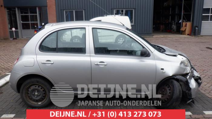 Usados Ventanilla triangular derecha detrás Nissan Micra (K12) 1.2 16V Precio € 35,00 Norma de margen ofrecido por V.Deijne Jap.Auto-onderdelen BV
