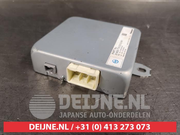 Używane DC/CD konwertor Honda Civic Tourer (FK) 1.6 i-DTEC Advanced 16V Cena € 50,00 Procedura marży oferowane przez V.Deijne Jap.Auto-onderdelen BV