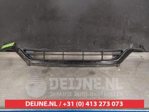 Used Bumper grille Kia Venga 1.4 CRDi 16V Price € 50,00 Margin scheme offered by V.Deijne Jap.Auto-onderdelen BV