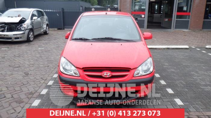 Begagnade Grill Hyundai Getz 1.1i 12V Pris € 35,00 Marginaltabell erbjuds av V.Deijne Jap.Auto-onderdelen BV