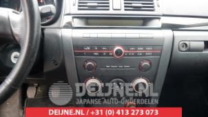 Gebrauchte Radio Mazda 3 (BK12) 1.6i 16V Preis € 75,00 Margenregelung angeboten von V.Deijne Jap.Auto-onderdelen BV