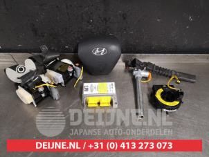 Used Airbag set + module Hyundai iX35 (LM) 1.6 GDI 16V Price € 750,00 Margin scheme offered by V.Deijne Jap.Auto-onderdelen BV
