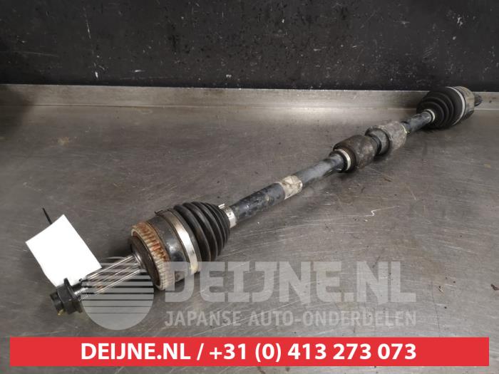 Front drive shaft, right from a Hyundai iX35 (LM) 1.6 GDI 16V 2013