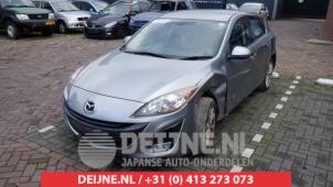 Begagnade Stötfångargrill Mazda 3 Sport (BL14/BLA4/BLB4) 2.2 CITD 16V 185 Pris på förfrågan erbjuds av V.Deijne Jap.Auto-onderdelen BV