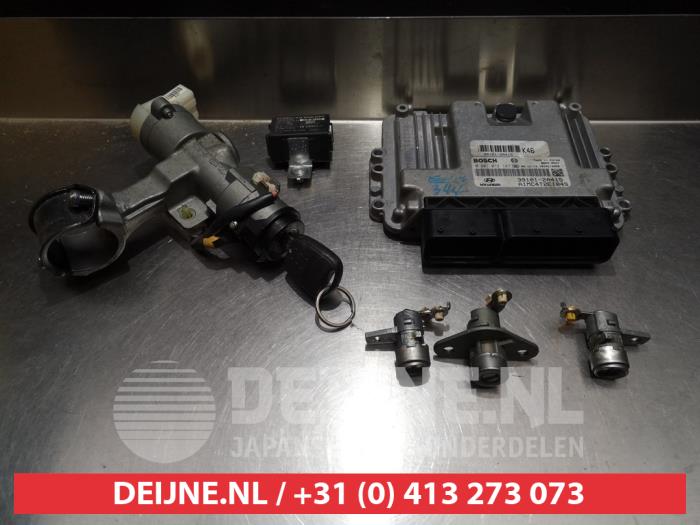 Used Engine management computer Hyundai Accent 1.5 CRDi VGT 16V Price € 75,00 Margin scheme offered by V.Deijne Jap.Auto-onderdelen BV