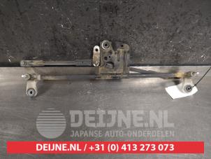 Used Wiper mechanism Ssang Yong Rexton W 2.0 e-200 Xdi 16V 2WD Price on request offered by V.Deijne Jap.Auto-onderdelen BV