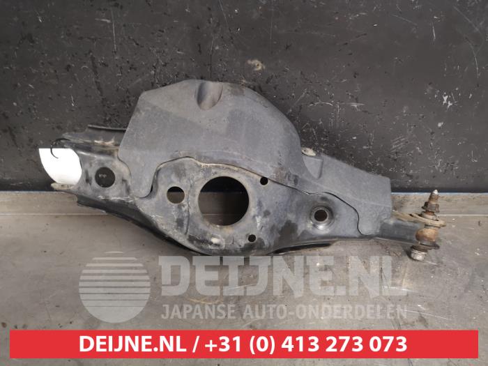 Rear wishbone, right from a Lexus CT 200h 1.8 16V 2012