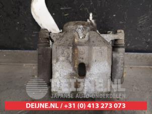 Used Front brake calliper, left Lexus CT 200h 1.8 16V Price € 50,00 Margin scheme offered by V.Deijne Jap.Auto-onderdelen BV